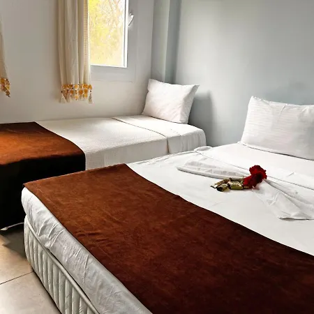 Apartahotel Umayra *